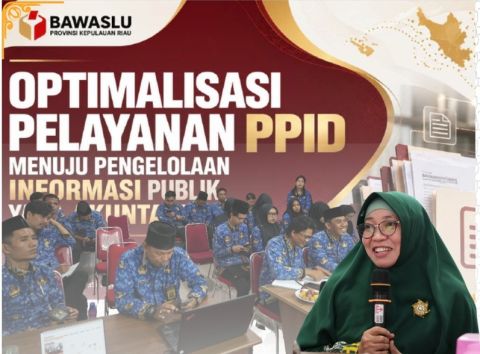 Koordinator Divisi Penanganan Pelanggaran, Data dan Informasi Bawaslu Provinsi Kepulauan Riau, Dr. Rosnawati, M.A., saat menyampaikan materi tentang optimalisasi pelayanan Pejabat Pengelola Informasi dan Dokumentasi (PPID) kepada jajaran Bawaslu Kota Tanjungpinang pada Senin (28/10/2026).