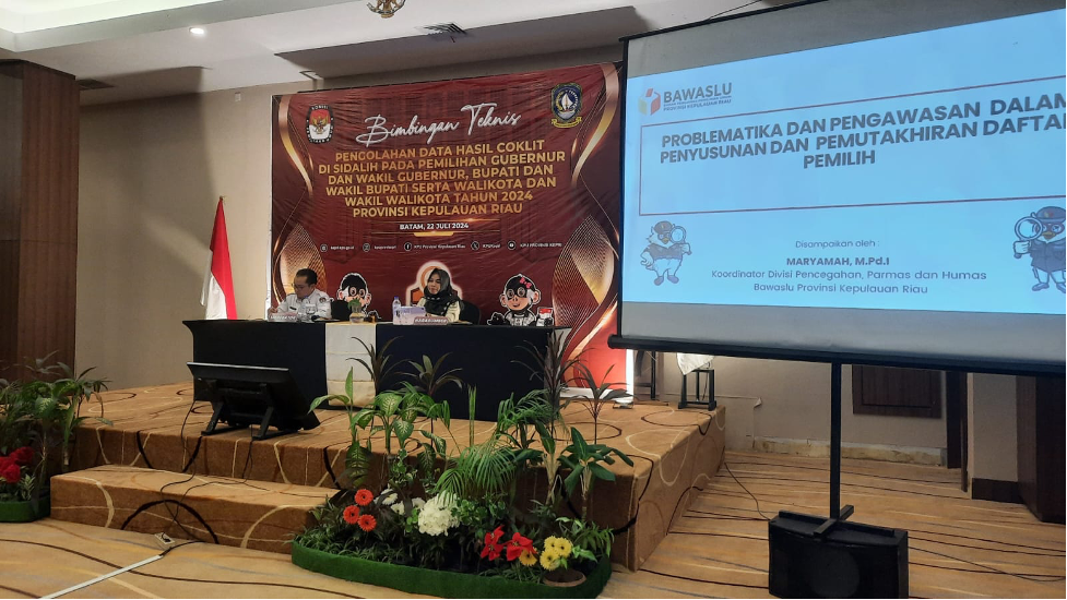 Hadiri Bimtek Pengolahan Data Hasil Coklit di Sidalih, Bawaslu Kepri Sampaikan Potensi Kerawanan