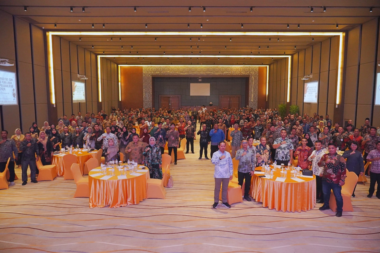 Bawaslu Kepri Gelar Kegiatan Peningkatan Kapasitas bagi SDM Pengawas dan Deklarasi Pilkada Damai