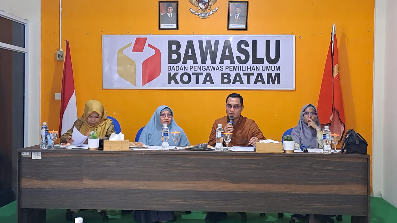 Persiapan ke Mahkamah Konstitusi, Bawaslu Kepri Gelar Rapat Persiapan Penyampaian Keterangan