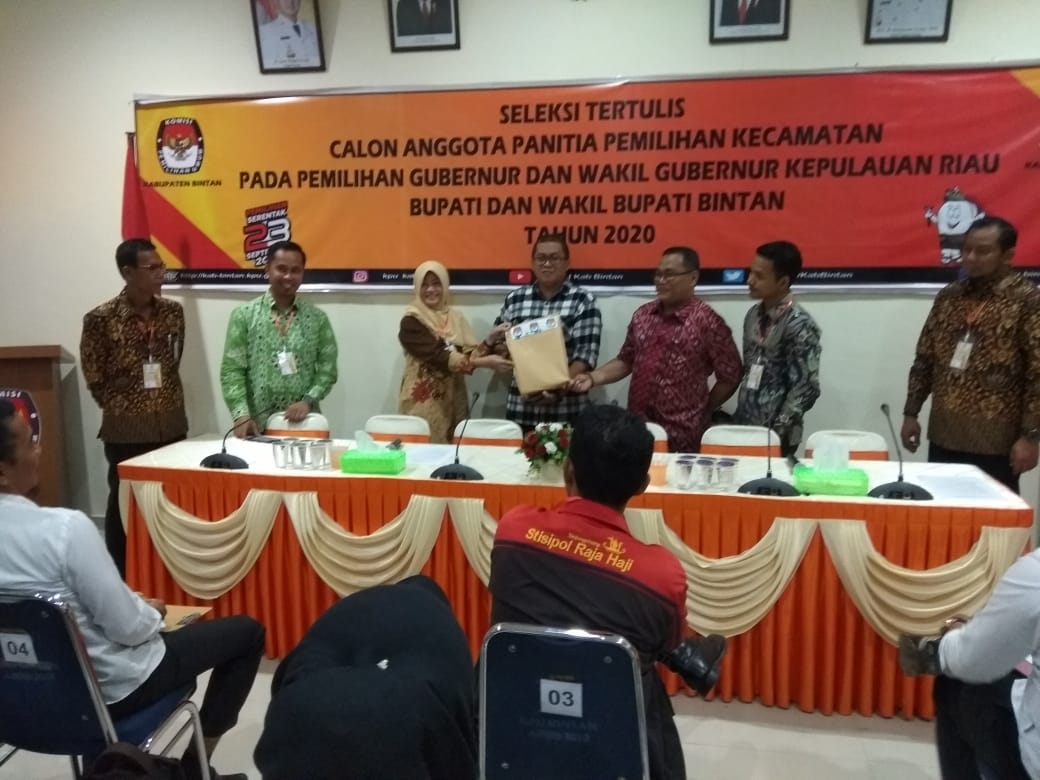 Bawaslu Provinsi Kepulauan Riau Awasi Tes Tertulis Calon Anggota PPK