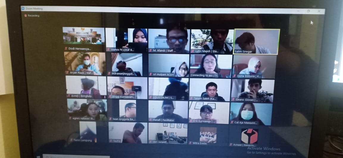 M.Afandi, Staf Hukum Bawaslu Kepri , Jadi Peserta Terbaik Pelatihan Bantuan dan Pendampingan Hukum