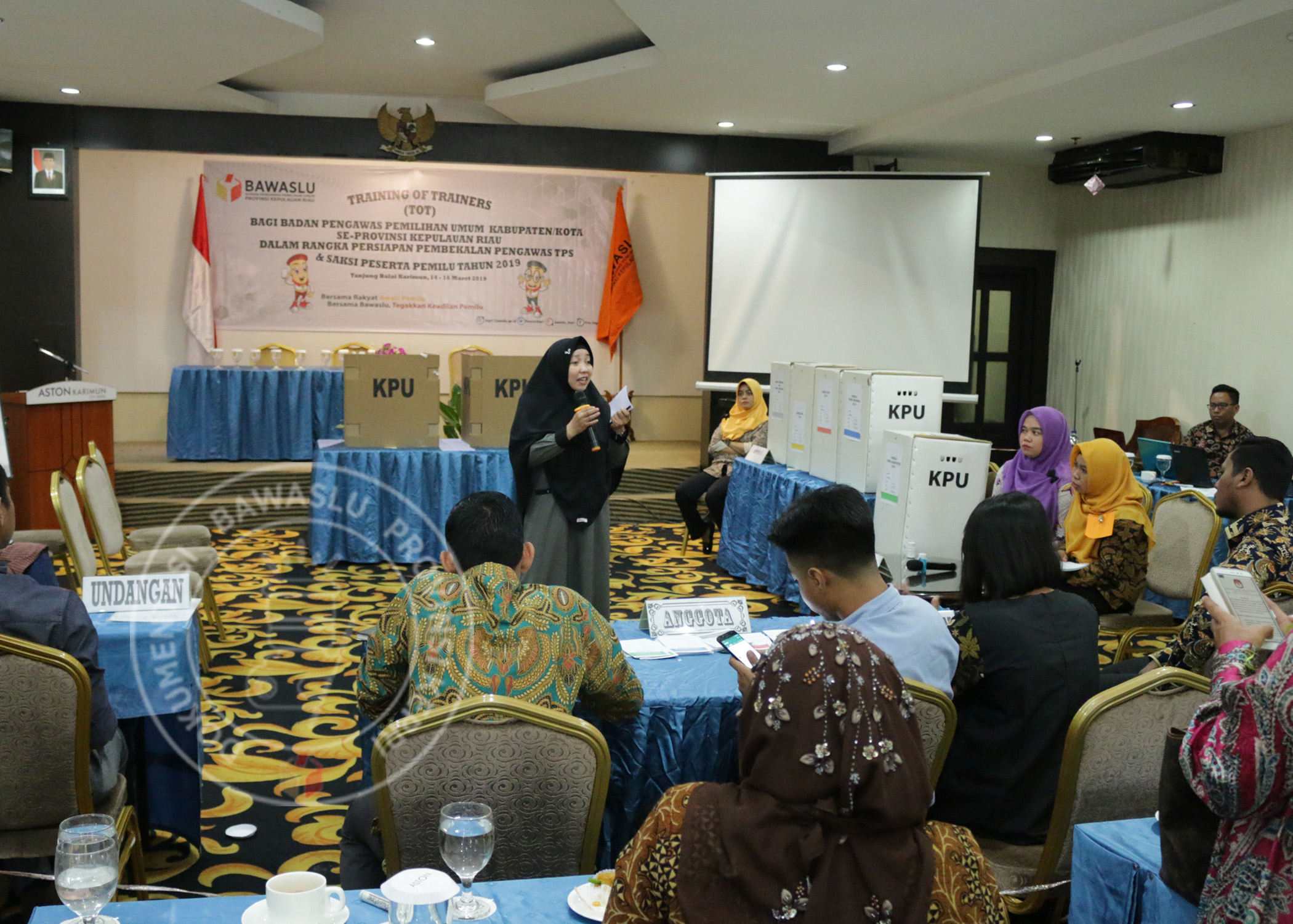 Simulasi Pemungutan Suara Dalam Kegiatan Training of Trainer Pembekalan PTPS