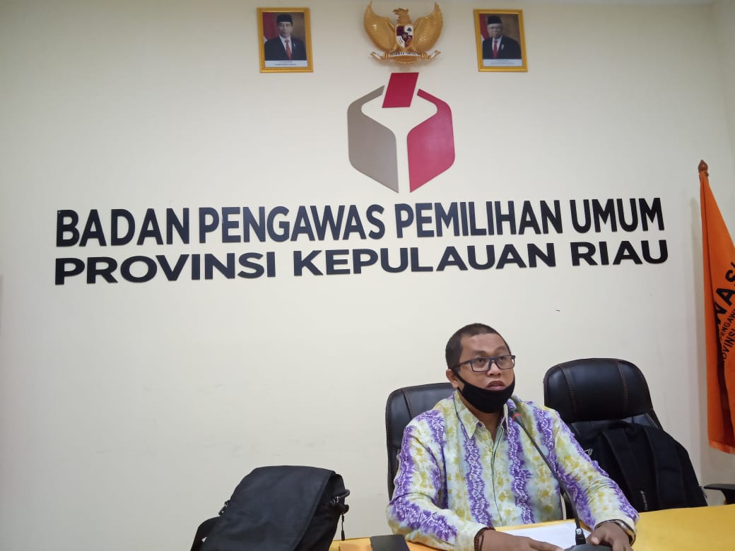 Bawaslu Kepri Mengikuti Kelas Peningkatan Kapasitas Pengelola PPID Bawaslu Provinsi via Vidcon