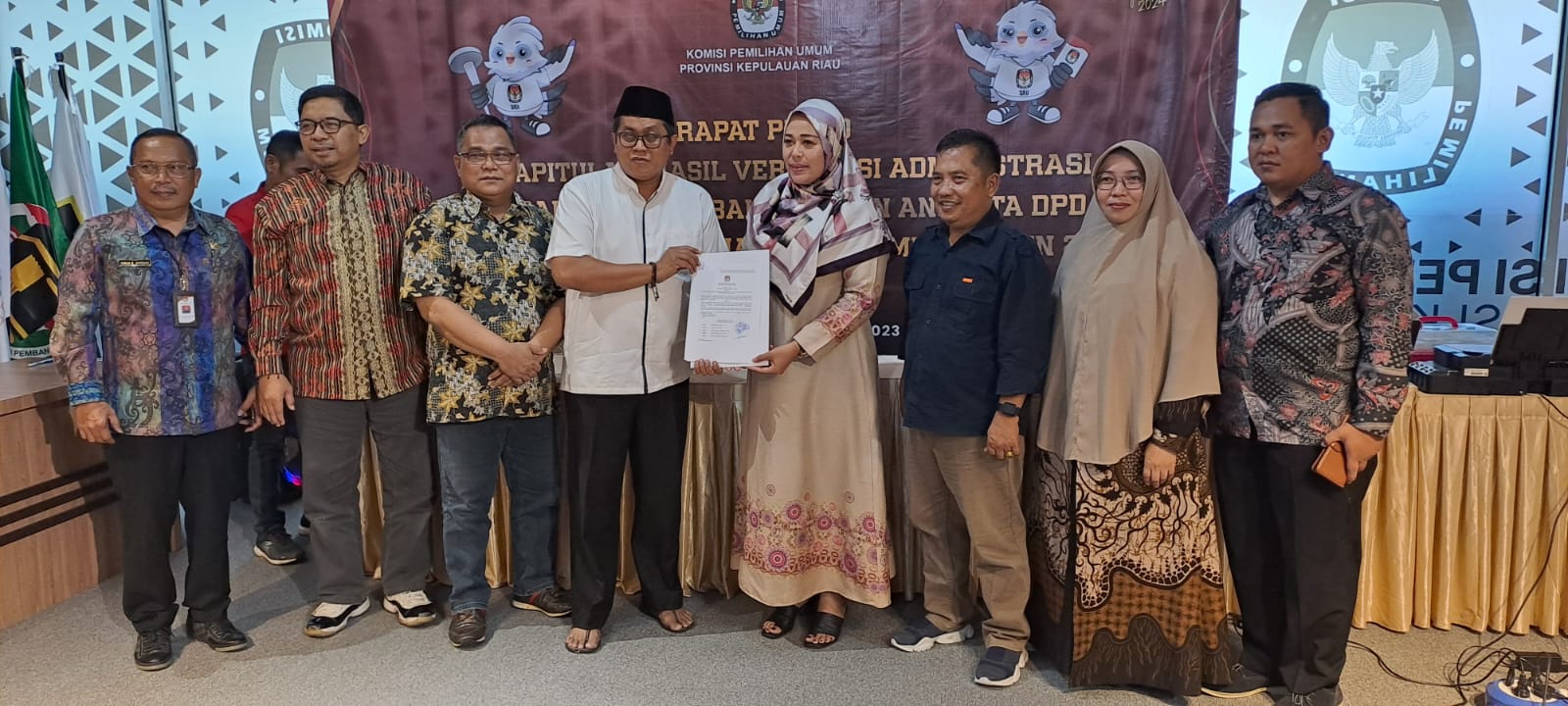 PENGAWASAN REKAPITULASI VERMIN PERBAIKAN KE-2 DAN PENENTUAN SAMPEL VERFAK KE-2 BACALON ANGGOTA DPDRI