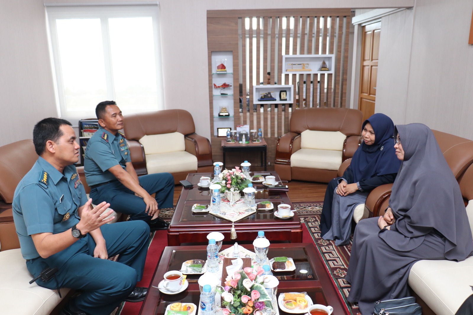 TNI dan POLRI Harapannya Bebas dari Segala Bentuk Pengaruh dan Kepentingan Siapapun