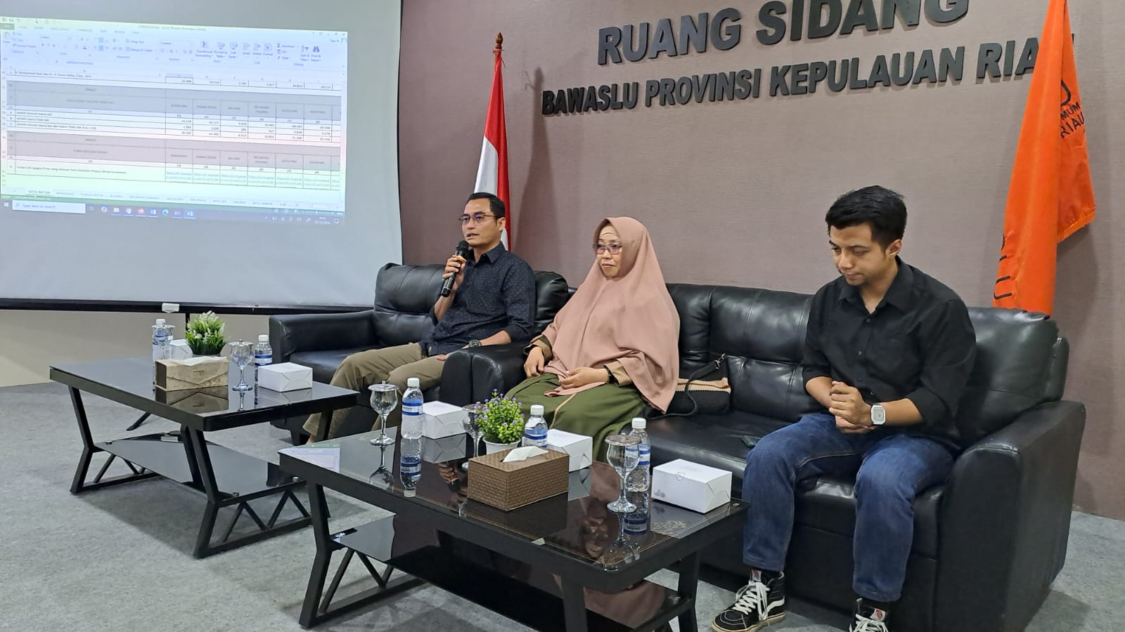 Bawaslu Kepri Gelar Rakor Persiapan Rekapitulasi Hasil Penghitungan Perolehan Suara