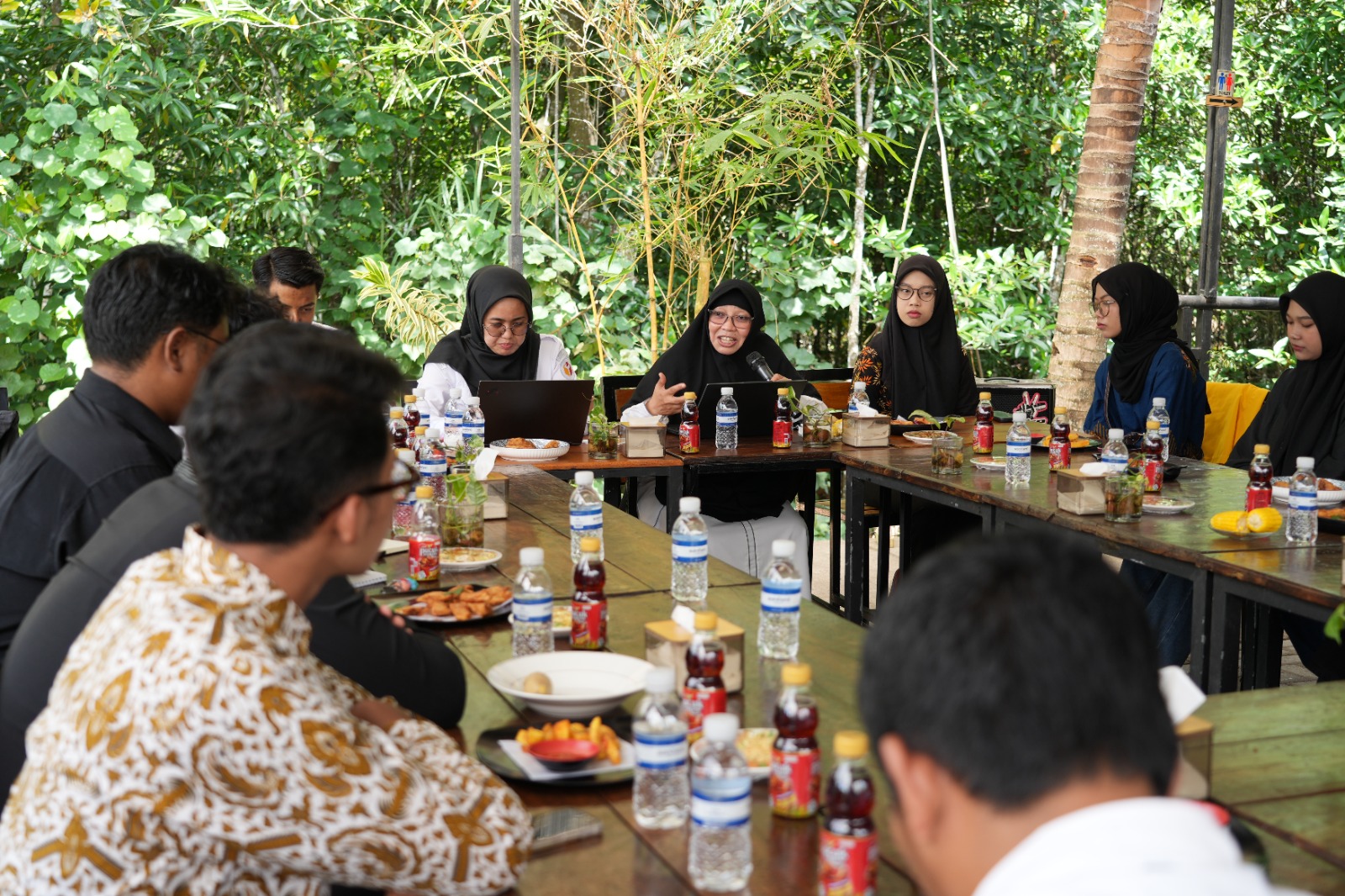 Bawaslu Provinsi Kepulauan Riau menggelar diskusi bertajuk “Ngobrol Pemilu Bareng Mahasiswa (NgopiMas)” 