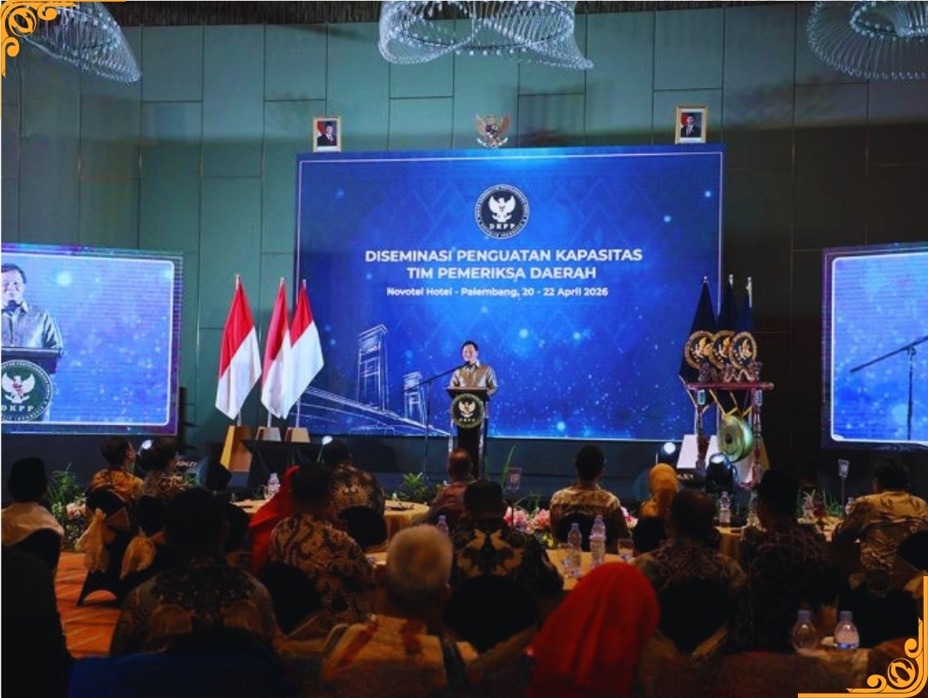 Ketua DKPP RI Heddy Lugito menyampaikan sambutan dalam kegiatan Deseminasi Penguatan Kapasitas Tpd Wilayah. Palembang, 20 April 2026