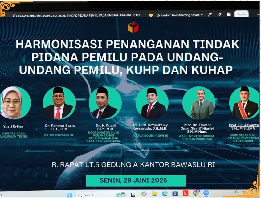 Bawaslu Provinsi Kepulauan Riau, mengikuti secara daring kegiatan Penguatan Kapasitas bertajuk Harmonisasi Penanganan Tindak Pidana Pemilu dalam Perspektif Kitab Undang-Undang Hukum Pidana (KUHP) dan Kitab Undang-Undang Hukum Acara Pidana (KUHAP) Baru yang diselenggarakan Bawaslu RI, Senin (30/6/2026).