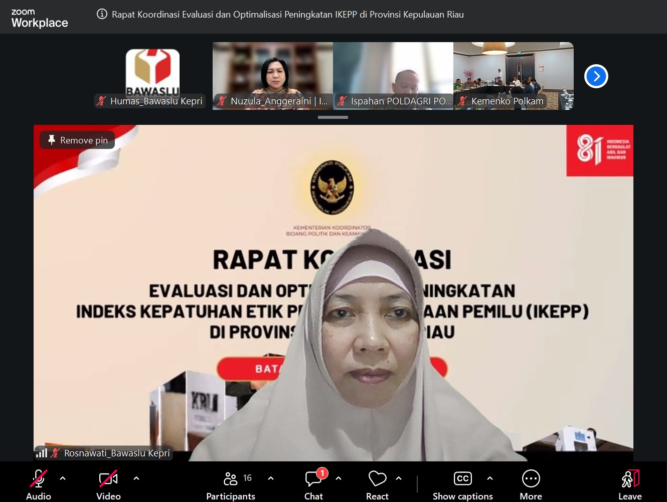 Anggota Bawaslu Provinsi Kepulauan Riau, Dr. Rosnawati, M.A., saat menjadi narasumber dalam Rapat Koordinasi Evaluasi dan Optimalisasi Peningkatan Indeks Kepatuhan Etik Penyelenggara Pemilu (IKEPP) di Provinsi Kepulauan Riau, Selasa (11/8/2026).