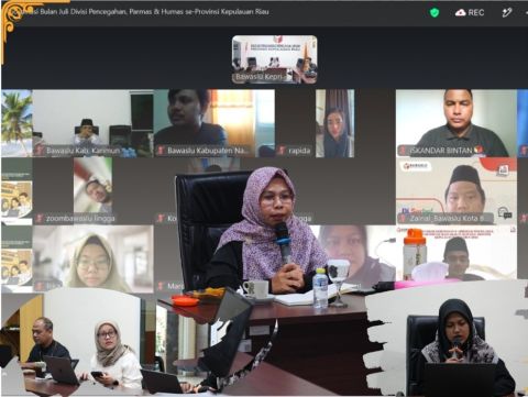 Rapat Koordinasi Divisi Pencegahan, Partisipasi Masyarakat, dan Hubungan Masyarakat (Humas) bersama Bawaslu Kabupaten/Kota se-Provinsi Kepulauan Riau secara daring melalui Zoom Meeting, Jumat (3/7/2026).