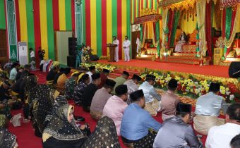 Bawaslu Kepri Sambut Gubernur dan Wakil Gubernur di Balai Adat Seri Indera Sakti LAM Kepri