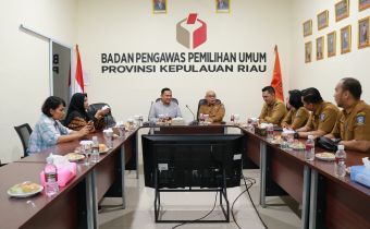Dinahkodai Pelaksana Tugas, Badan Kesbangpol Provinsi Kepulauan Riau Berkunjung ke Bawaslu Kepri