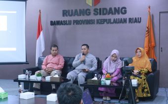 Untuk Menguatkan Pengelola Kehumasan, Bawaslu Kepri Memberikan Penguatan Kapasitas Kehumasan