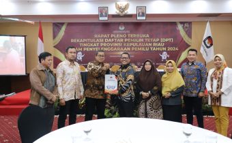 PENGAWASAN RAPAT PLENO TERBUKA REKAPITULASI DAFTAR PEMILIH TETAP TINGKAT PROVINSI KEPULAUAN RIAU