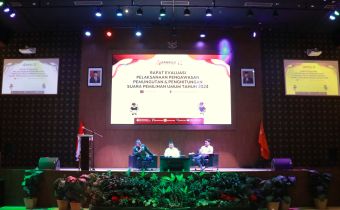 Bawaslu Kepri Gelar Rapat Evaluasi Pengawasan, Hadirkan LSM dan Tokoh Masyarakat