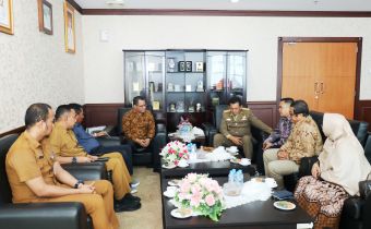 Tindak Lanjuti Arahan Bawaslu RI, Bawaslu Kepri Lakukan Audiensi Dengan Gubernur Kepri