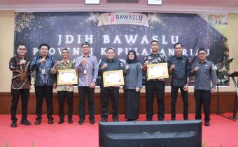 Memperkuat Kerja Lembaga pada Sisi Hukum, Bawaslu Kepri Gelar JDIH Bawaslu Kepri Awards Tahun 2023