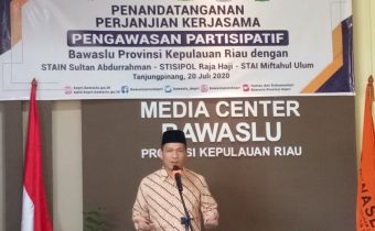 Tindak Lanjut MoU, Bawaslu Kepri Lakukan Penandatanganan PKS dengan 3 PT di Tanjungpinang