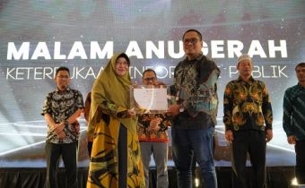 Bawaslu Kepri Kembali Meraih Penghargaan Sebagai Lembaga Informatif