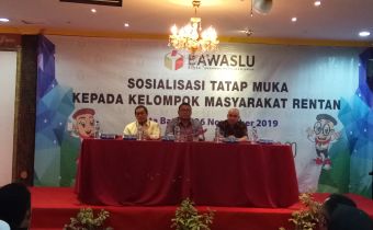 Sosialisasi Tatap Muka Pada Kelompok Masyarakat Rentan di Batam