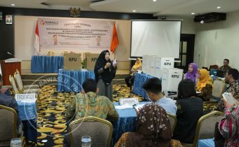 Simulasi Pemungutan Suara Dalam Kegiatan Training of Trainer Pembekalan PTPS