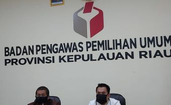 Rakor Divisi Humas dan Pengawasan dengan Bawaslu Kabupaten/Kota via Vidcon