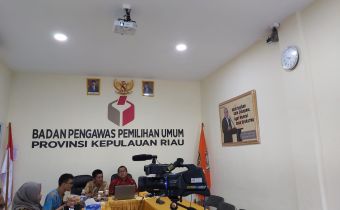 Perkuat Pengelolaan JDIH, Bawaslu Kepri Lakukan Vidcon Dengan Bawaslu RI