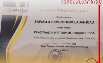 Bawaslu Kepri Raih Penghargaan Pengawasan Partisipatif Terbaik Ketiga