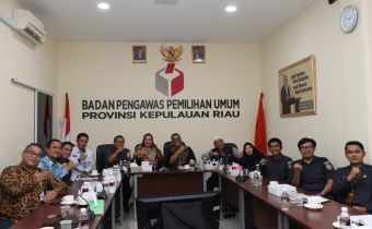 BANGUN SINERGITAS, BAWASLU DAN KPU PROVINSI KEPRI SIAP SELENGGARAKAN PEMILU 2024