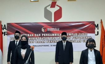 Sekjen Bawaslu RI Lantik Pejabat Fungsional dan Administratif Provinsi Kepri Via Daring