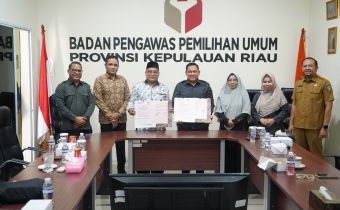 MoU Bawaslu & KI