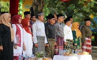 anggota Bawaslu provinsi kepri Febriadinata hadir bersama Forkopimda dalam rangka apel peringatan hari pendidikan Nasional 2026 di SMK N 1 Tanjungpinang